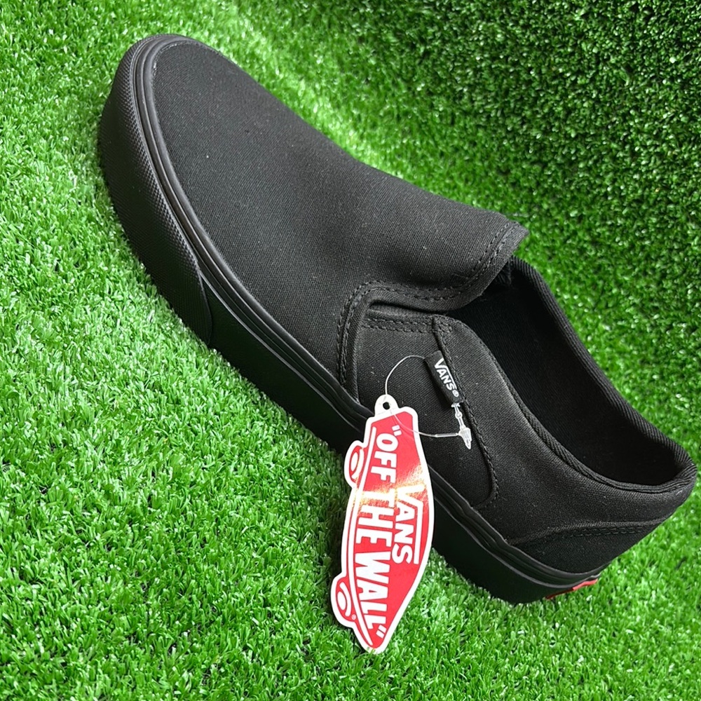 Vans Black Slip-On Sneakers with Waffle Outsole Womens 9